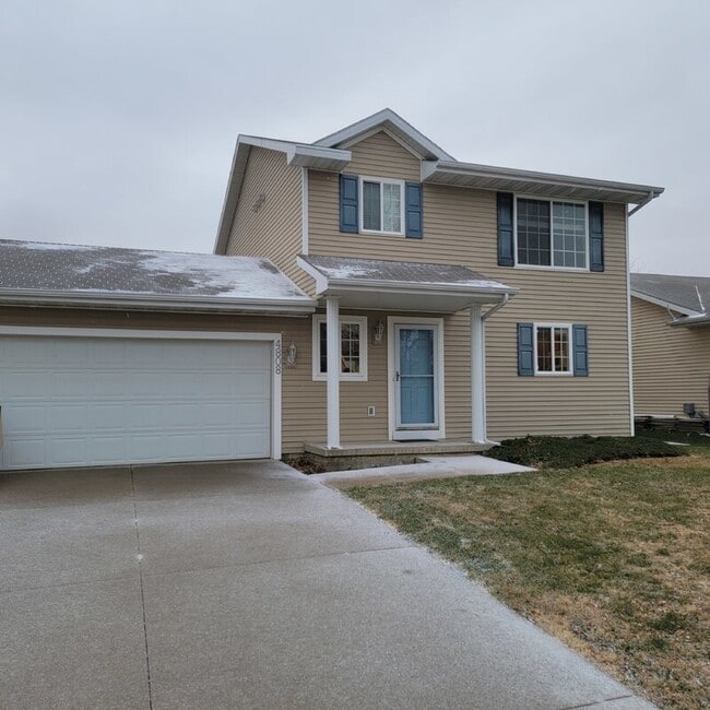Building Photo - 4808 NE Michael Dr