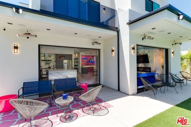 Photo - 18015 Martha St