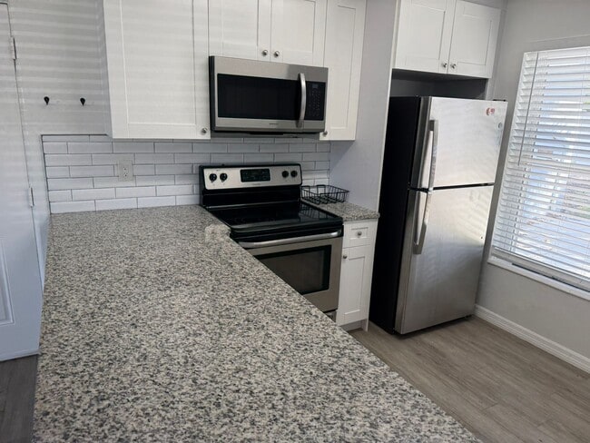 Photo - 2 Bedroom 1 Bath Home with Den/Office