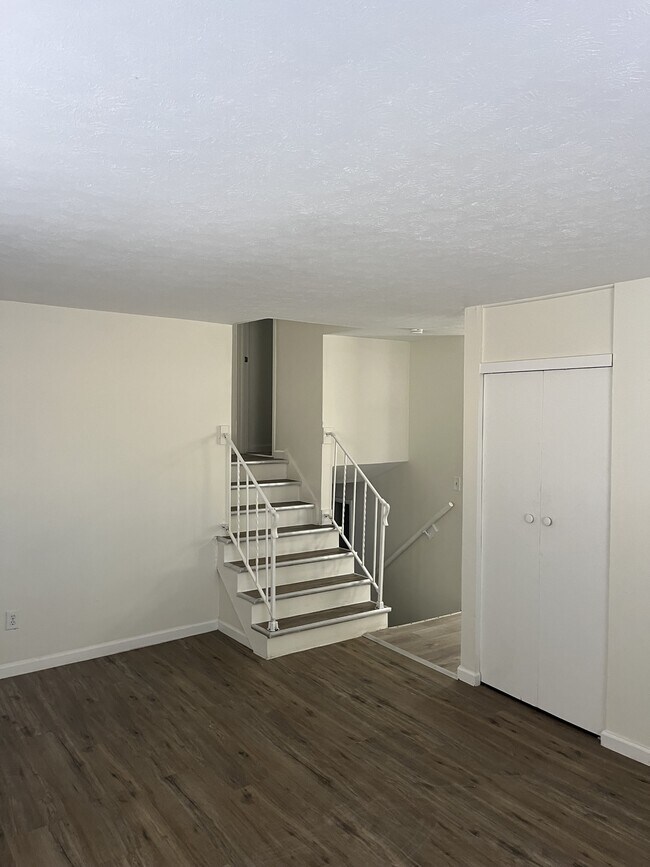 Photo - 2137 Val Vista Ct