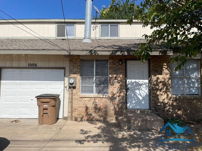 Photo - 1006 Glenna St Townhome