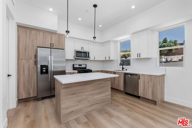 Photo - 1819 Ashmore Pl