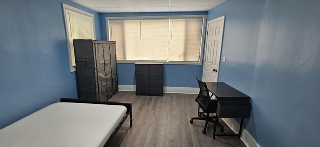 Photo - 1255 Hart St Condo
