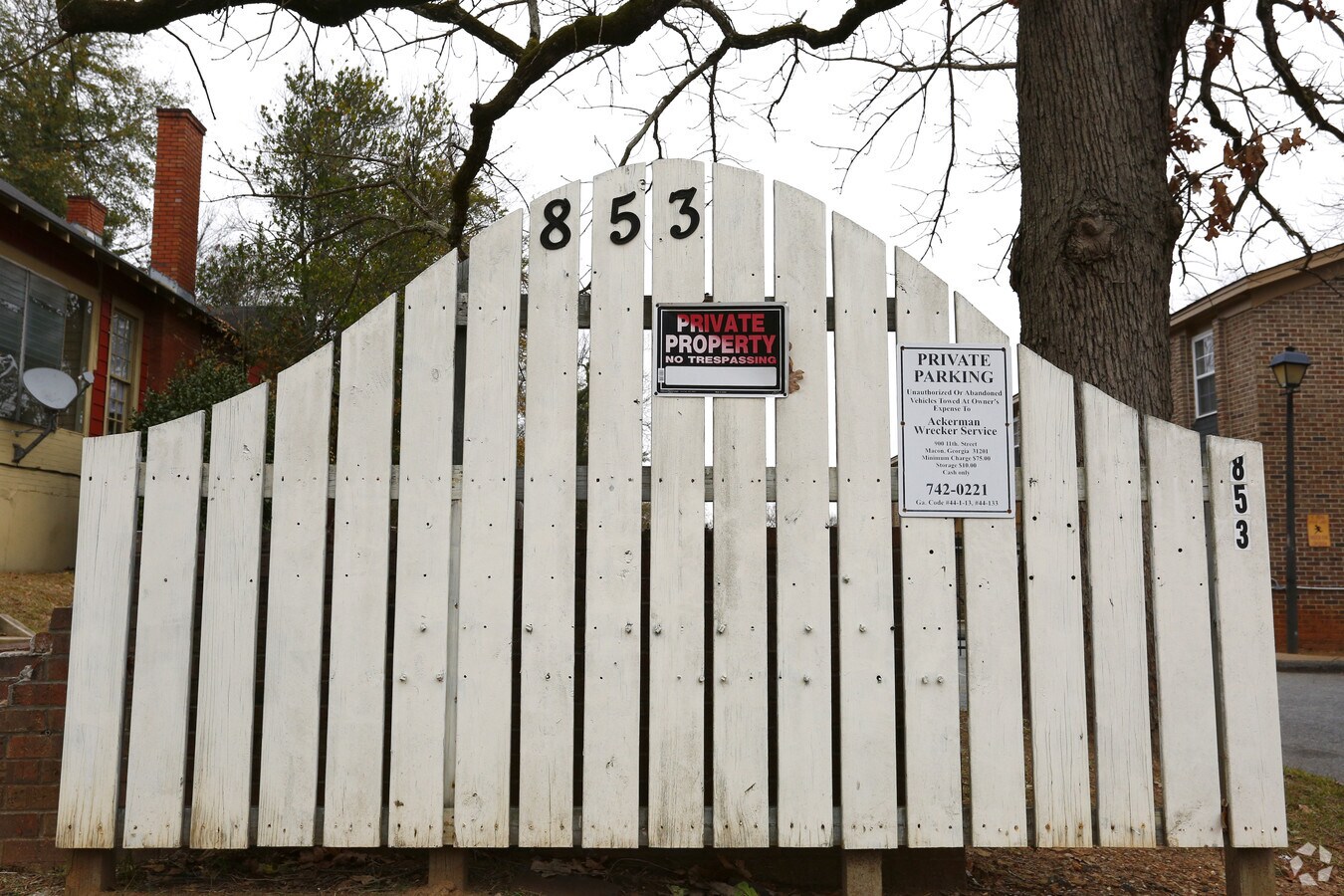 North Ave - North Ave