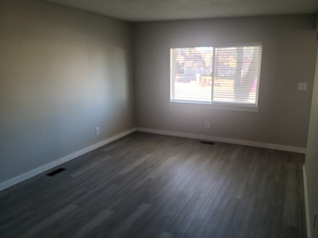 Photo - 4860 S 250 W Unit 2 Bed 1 Bath