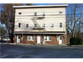 Photo - 53 N Montgomery St