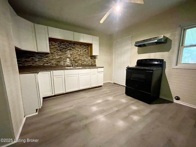 Photo - 1533 Beech St