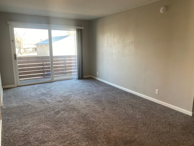 Photo - 2751 W 72nd St