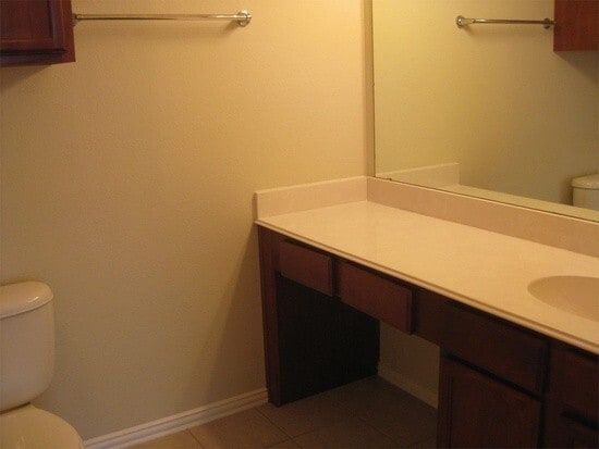 Photo - ROBIN213-15 Unit 213