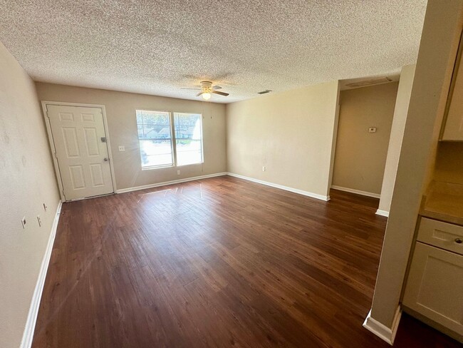 1111-1111 Old S Dr Unit 1109 Old South Drive