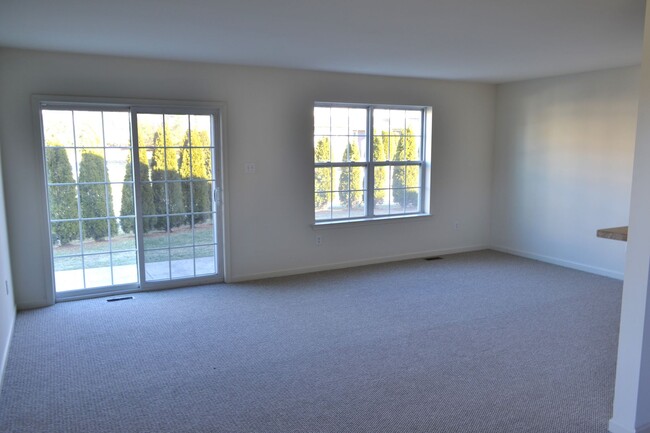 Photo - 200 Caramist Cir