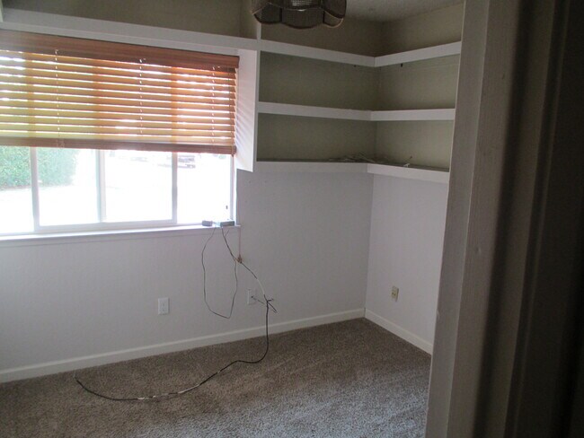 Photo - 5721 mount hood court