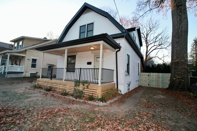 Photo - 6701 Buckingham Plz