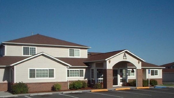 Cedarwest Apartments