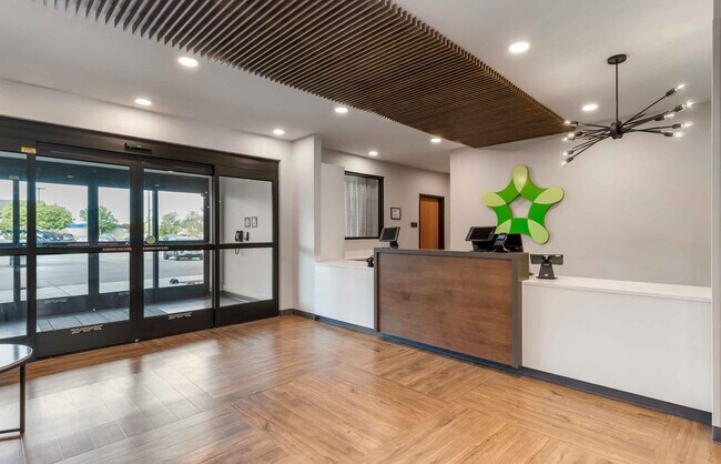 Furnished Studio-Meridian