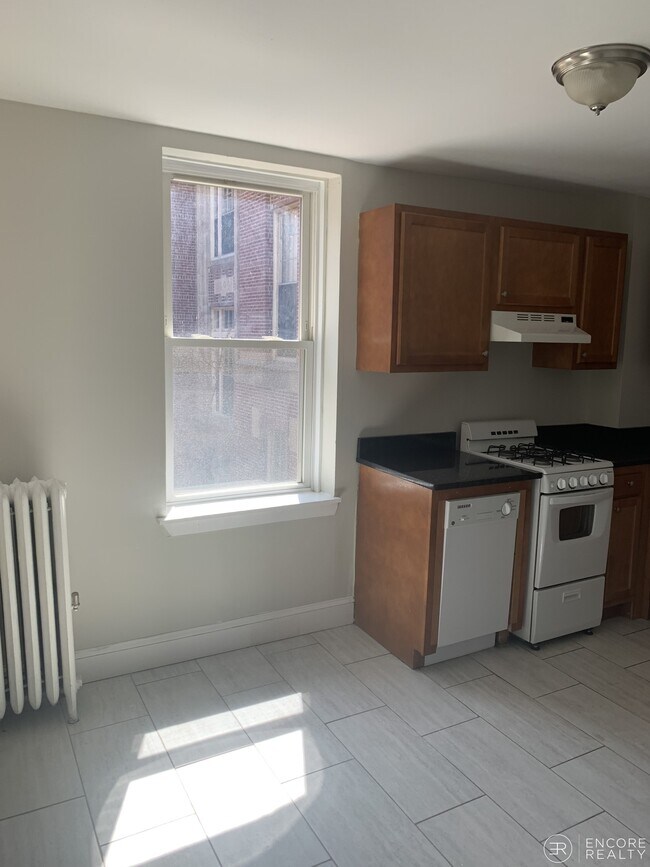 70 Joy St Unit 16