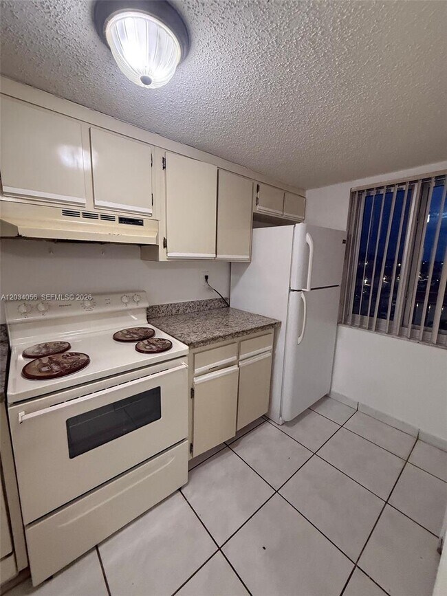 9917 W Okeechobee Rd Unit 3-510