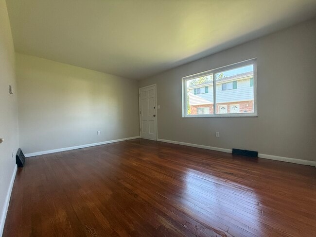 Photo - 4645 Sandy Lane Rd