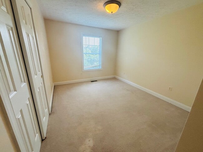 Photo - 385 Oak Tree Blvd NW