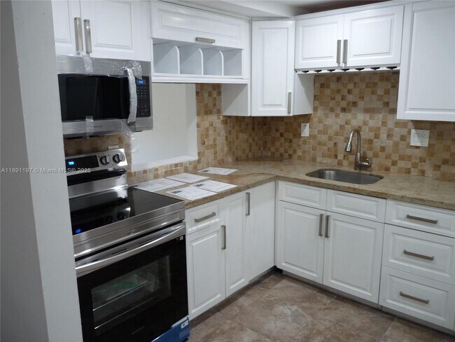 Photo - 14601 N Kendall Dr Unit 402K