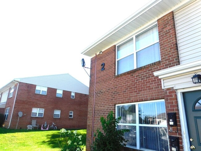 Lafayette Hills