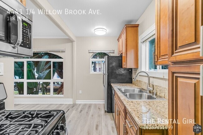 4441 1/4 Willow Brook Ave.- - 4441 1/4 Willow Brook Ave.- Apartment