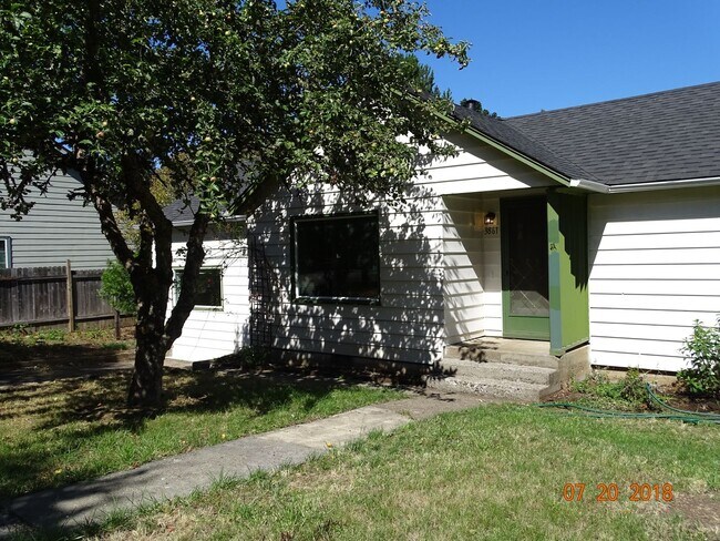 Building Photo - Great South Hills Location