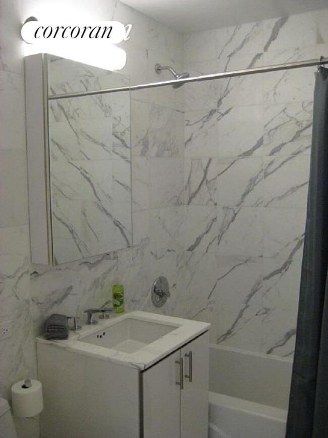 Photo - 322 W 57th St