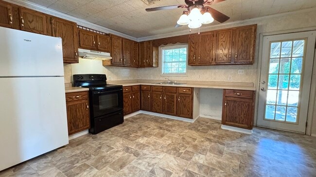 Photo - 1135 Fern St
