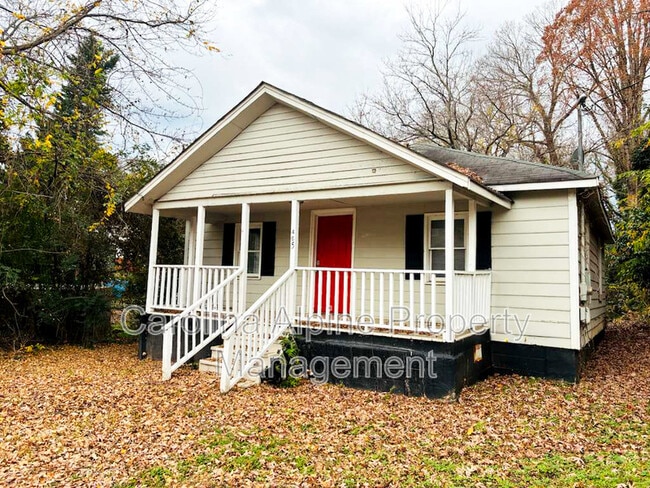 Photo - 405 S Oak St