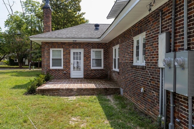 Photo - 20 Marion Ave Unit A