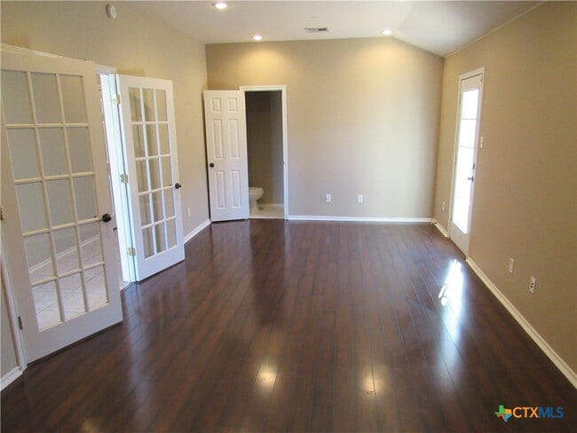 Photo - 5812 Montrose Dr