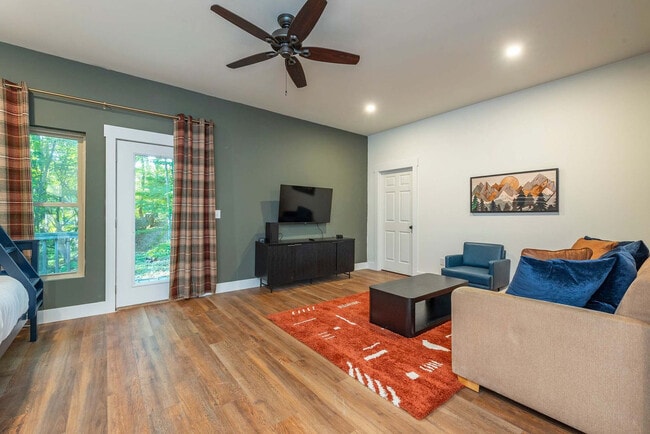 Photo - 1936 El Miner Dr Unit ID1312106P