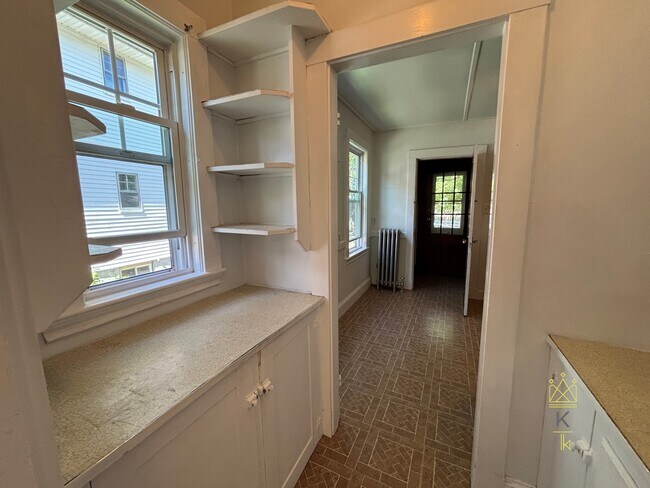 33 Brington Rd Unit 1
