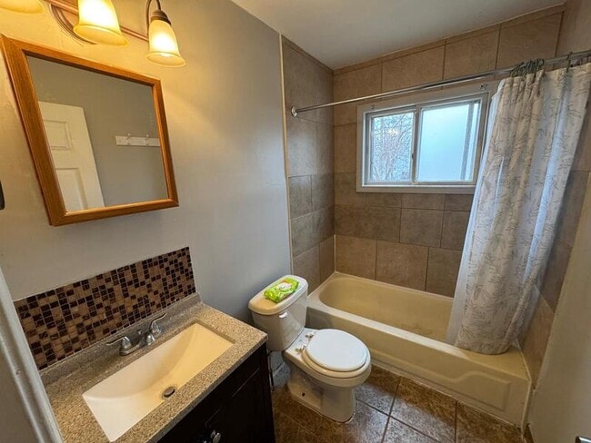 Photo - 8693 Paige Ave