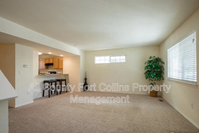 Photo - 1021 Andrews Peak Dr
