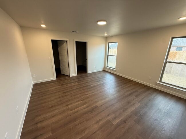 Photo - 1317 N Chicago Ave