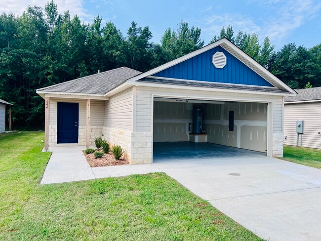 Photo - 144 Jonathan Dr