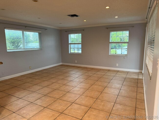 Photo - 2701 Middle River Dr Unit 21