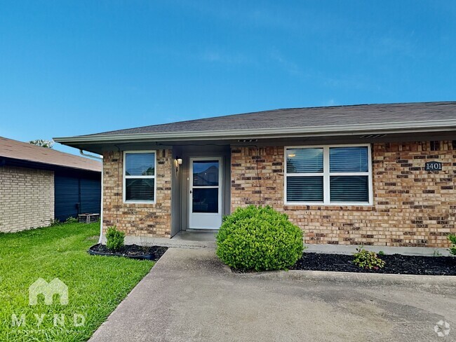 Building Photo - 1401 Cardinal Dr Rental