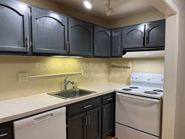 Photo - 7 Country Squire Dr Unit G