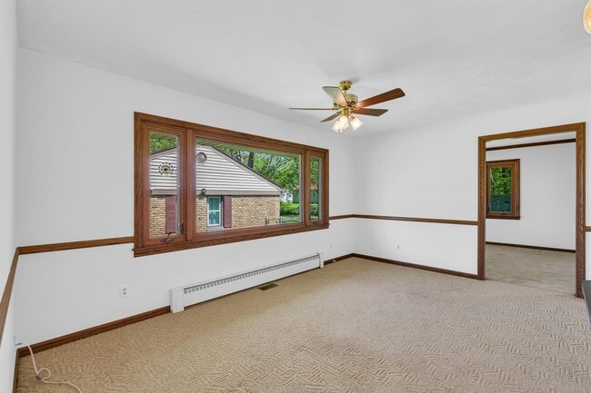 Photo - 1702 Golfview Dr