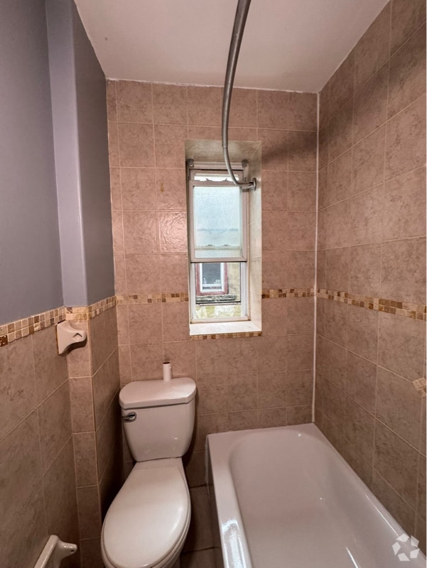 Building Photo - 552 Avenue C Rental