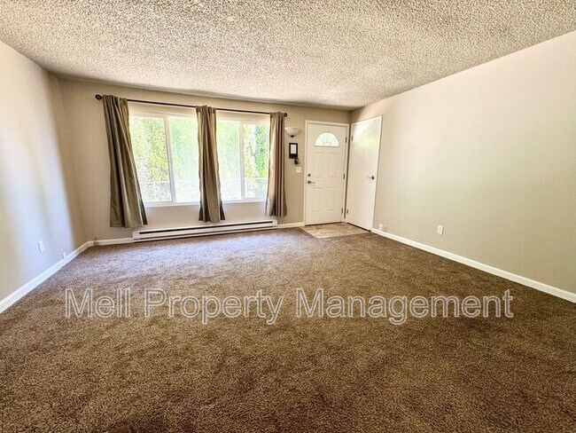 Photo - 711 Grandview Ave