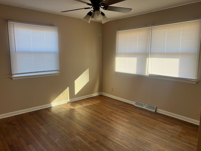 Photo - 5079 Byers Rd