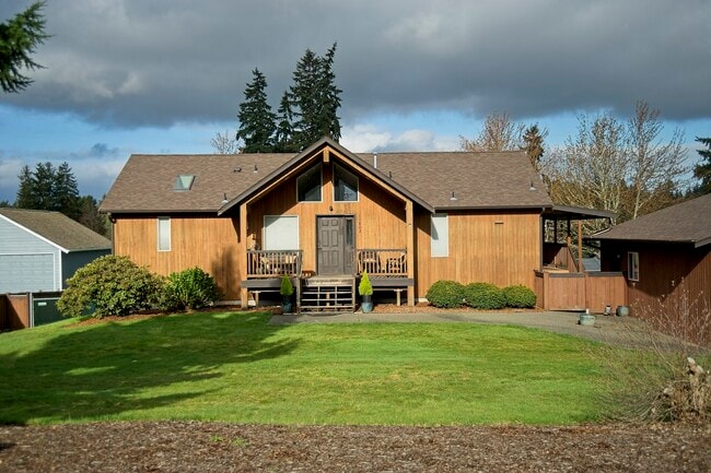 Building Photo - 11802 74th Ave E