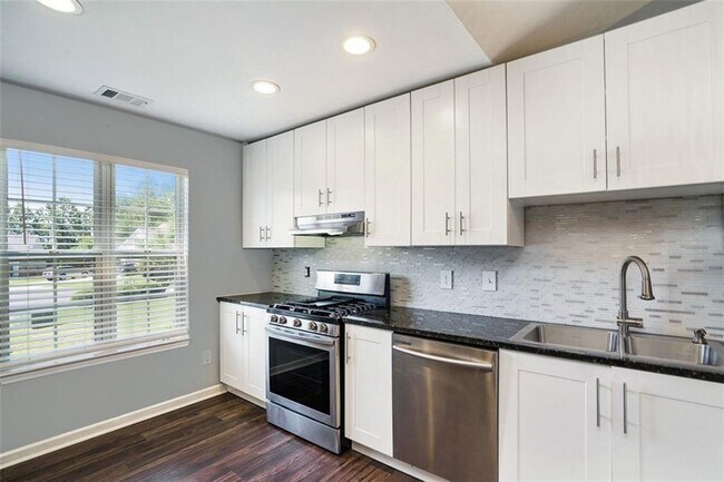 Photo - 5060 Meadow Overlook Dr