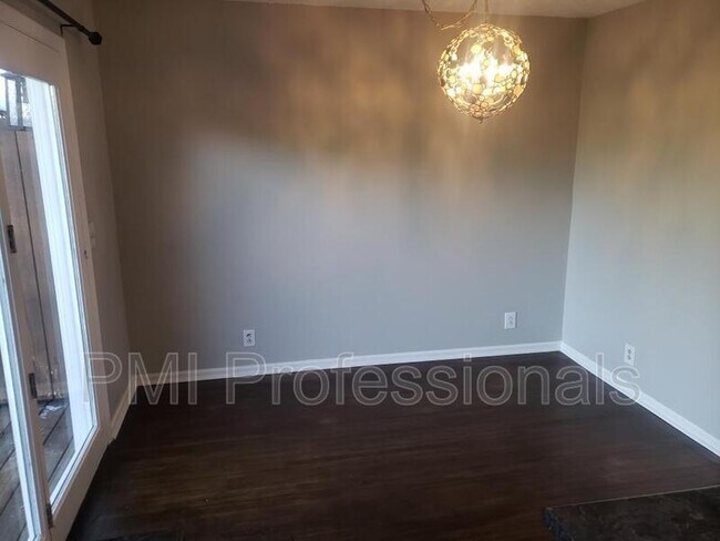 Photo - 339 Huntington Ridge Dr