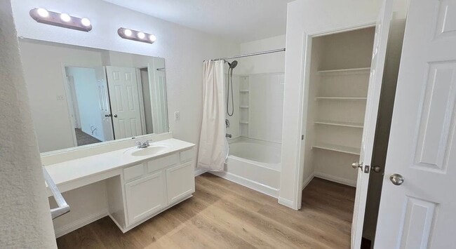 Photo - 1241 Kachina Ln