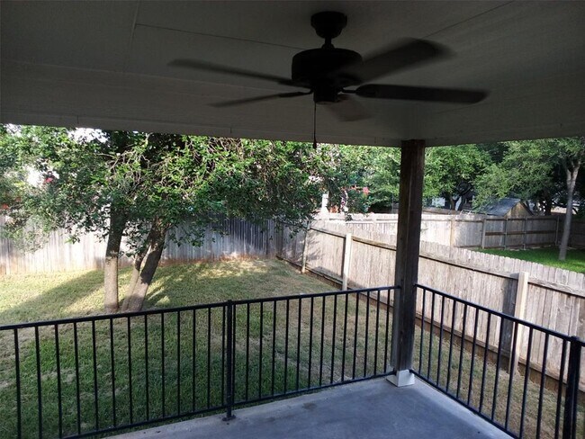 2412 Tumbling River Dr